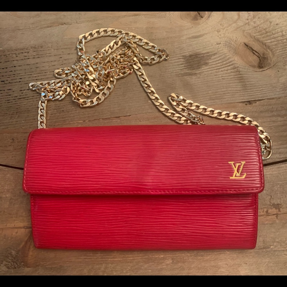 LOUIS VUITTON RED EPI SARAH Crossbody LV